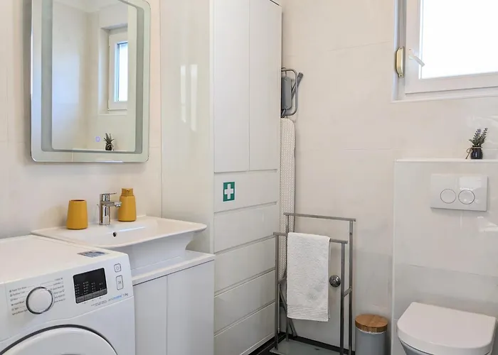 Burin Vikendica Tribunj (Sibenik-Knin)